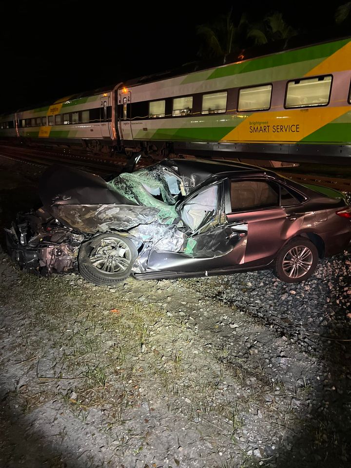 Rail Service Suspended After Overnight Night Crash with Vehicle on Tracks