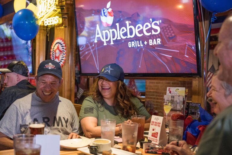 Applebee's Offering Free Meals to Vets on Veterans Day