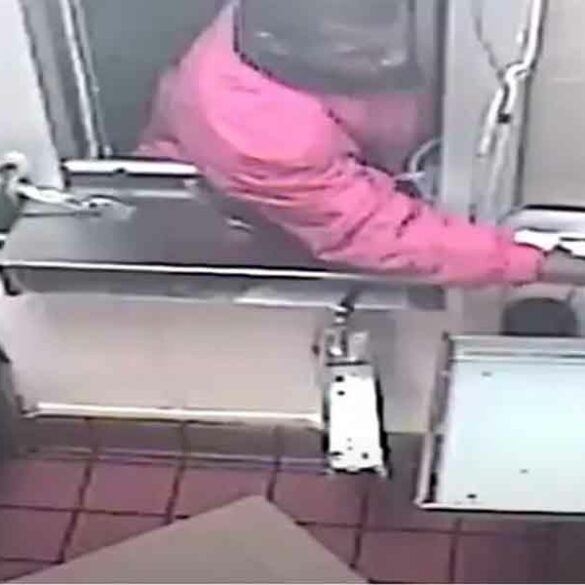 Burglary at kfc-taco bell in silver spring: police seek suspect - photo licensed by shore news network.