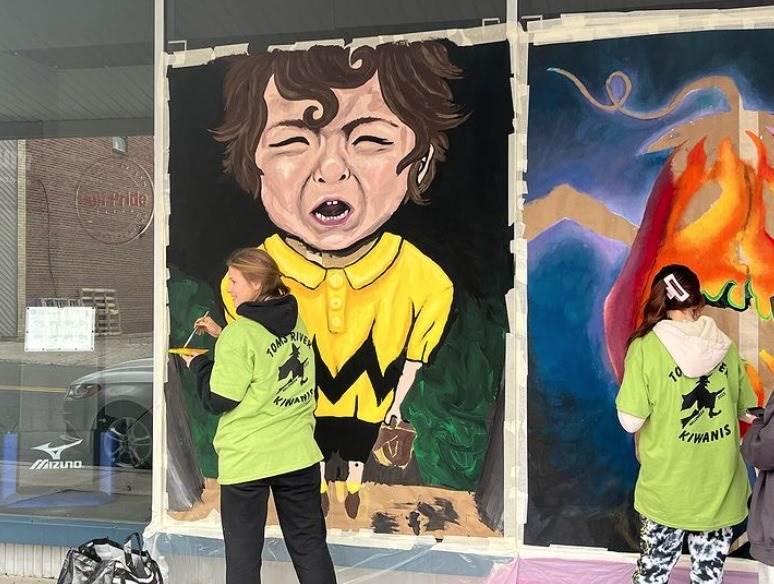 Downtown Halloween Window Painting Winners Announced