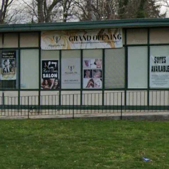 Woman robbed outside wilmington beauty salon - photo licensed by shore news network.