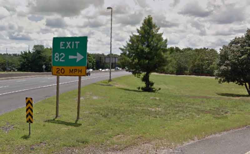Garden State Parkway - Exit 82 sign for Toms River.