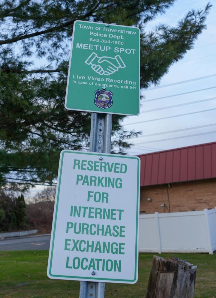 Don't Get Scammed or Robbed With Online Exchanges; Rockland County Offers Safe Exchange Location