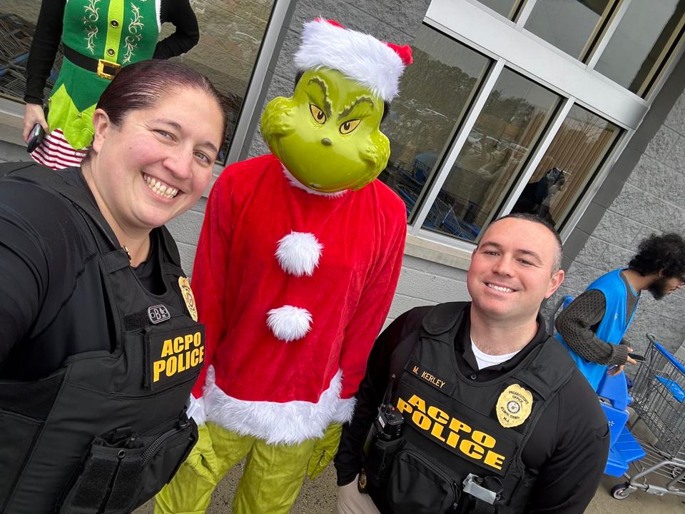 Egg Harbor Township PAL Hosts 'Shop with a Hero' Event