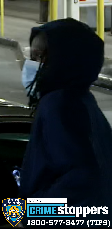 Robbery at Atlantic Terminal Mall Leaves Victim Injured, $7,000 in Electronics Stolen