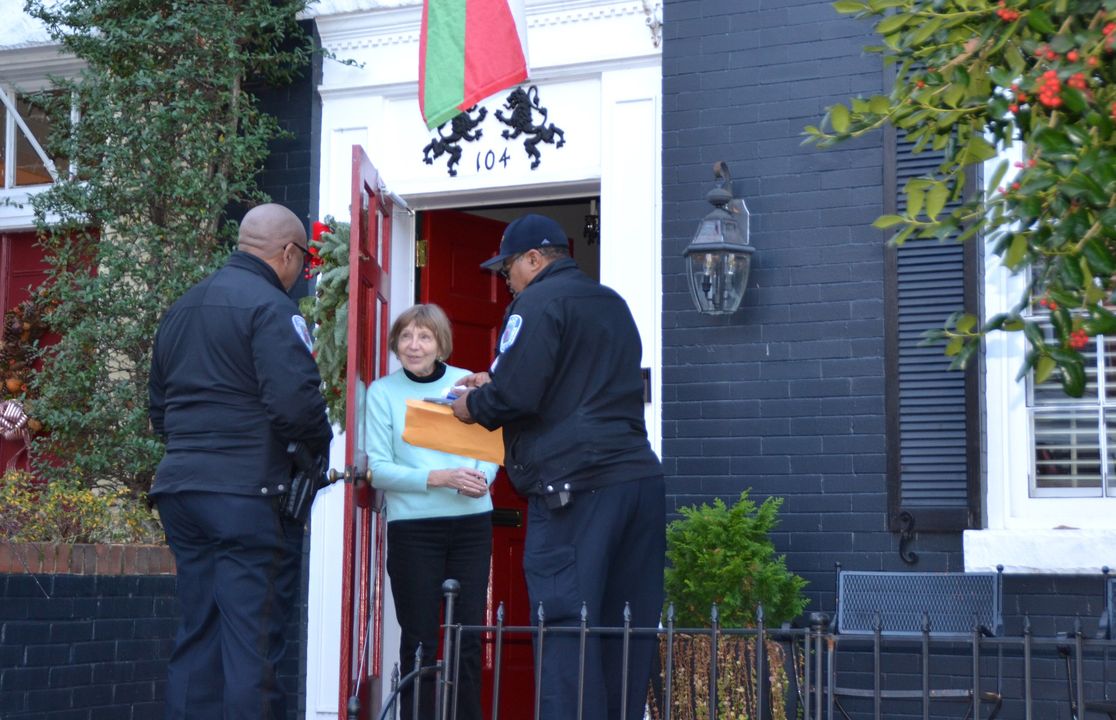 Richmond Police Engage Community in Festive Neighborhood Walkthrough