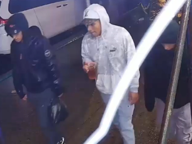 Feds Arrest Fraudsters Who Staged Fake Robberies to Get "Victim" Visas