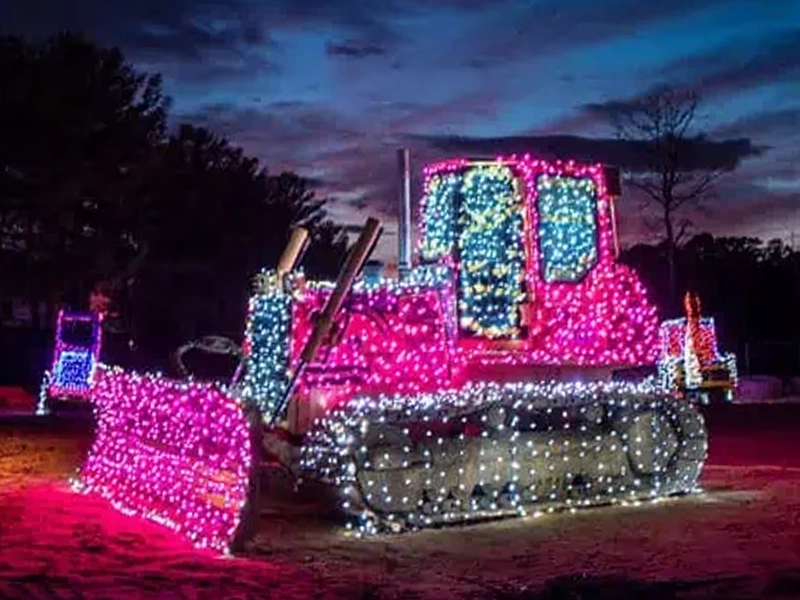 Diggerland’s Drive-Thru Holiday Light Show: A Luminous Journey