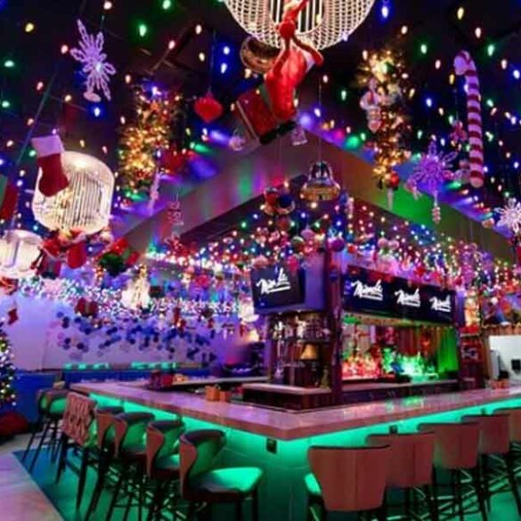 This new jersey bar transforms into a christmas-themed oasis for the holidays - photo licensed by shore news network.
