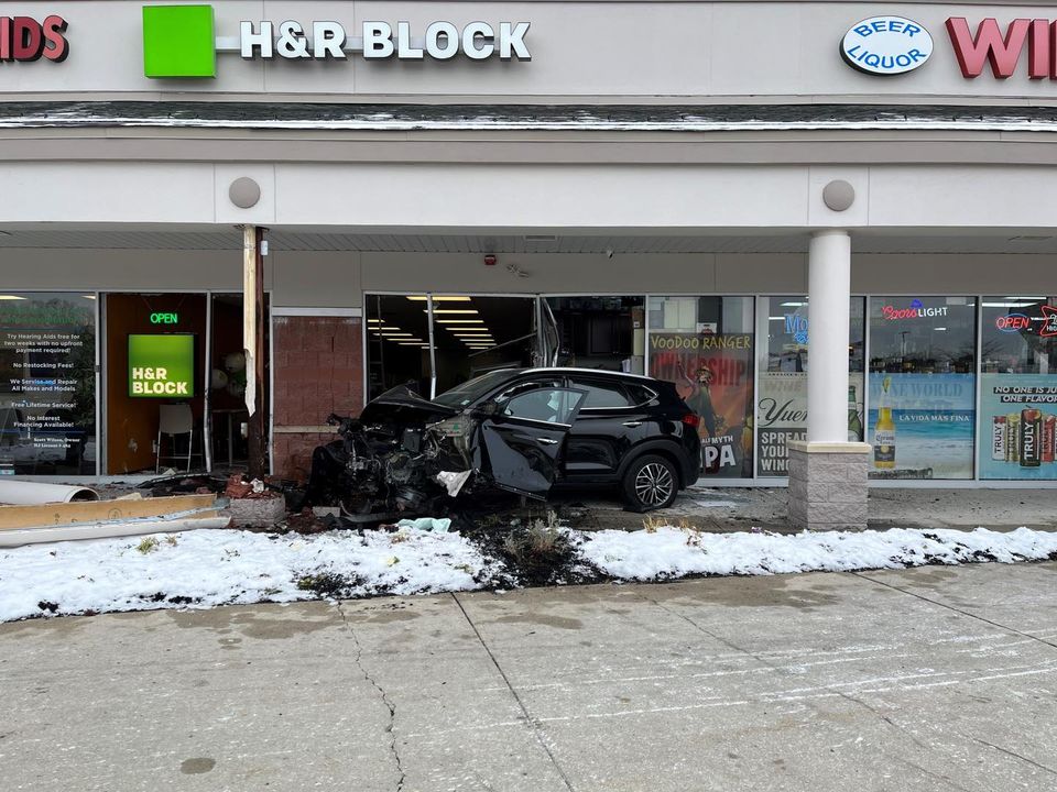 88-Year-Old Woman Crashes Into Liquor Store Window