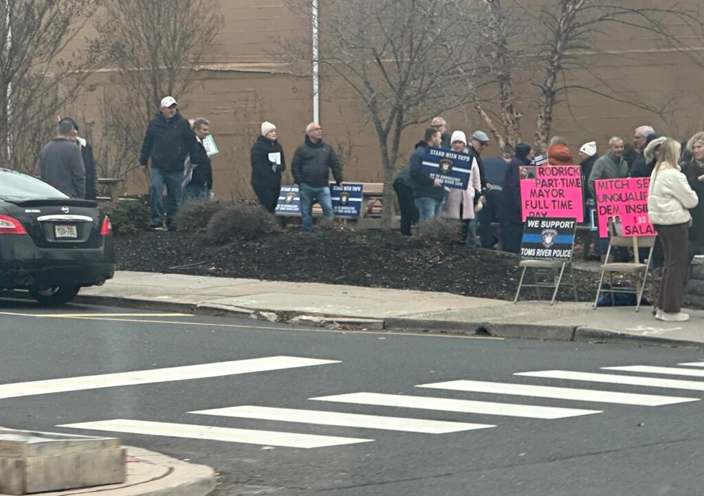 Toms River Pro-Police Rally Takes Ugly Political Turn as Protesters Openly Target Town Hall Workers Toms River Pro-Police Rally Takes Ugly Political Turn as Protesters Openly Target Town Hall Workers