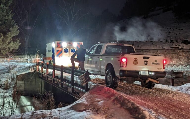 Baker county sar team successfully rescues injured hiker from denny creek road - photo licensed by shore news network.