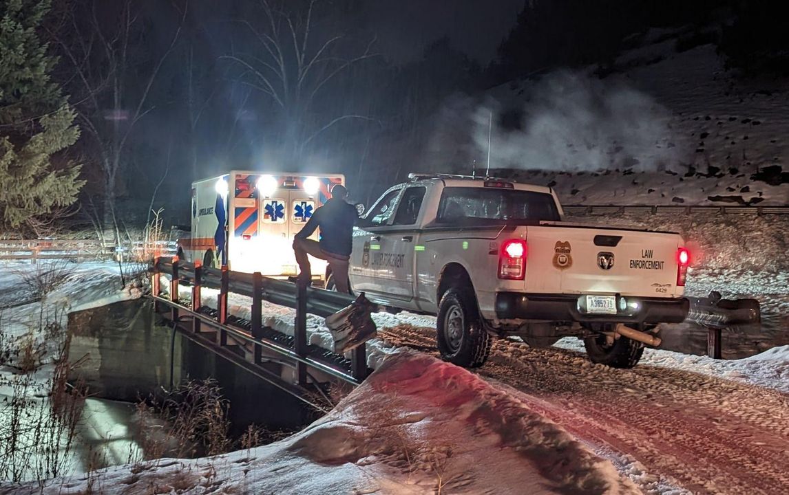 Baker County SAR Team Successfully Rescues Injured Hiker from Denny Creek Road