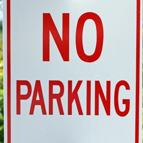 New no parking zone on littleton road in parsippany - photo licensed by shore news network.