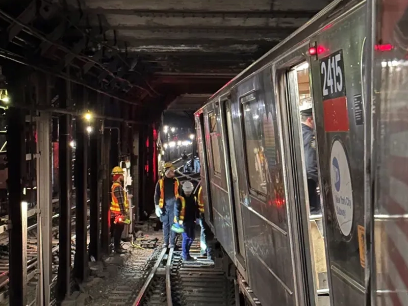 Hundreds Evacuated, 24 Injured as NYC Subway Trains Collide