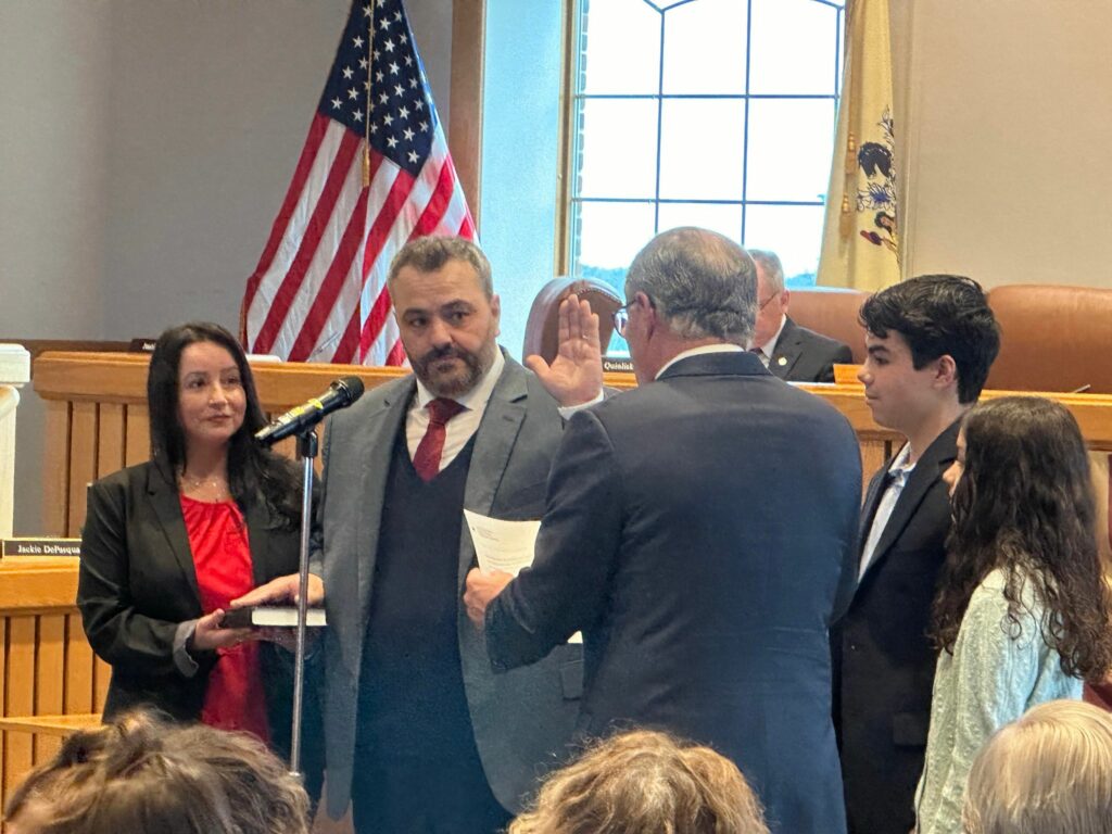 Toms River's New Mayor, Council Takes Office