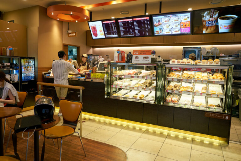 Armed robbery at dunkin' donuts in bethesda under investigation - photo licensed by shore news network.