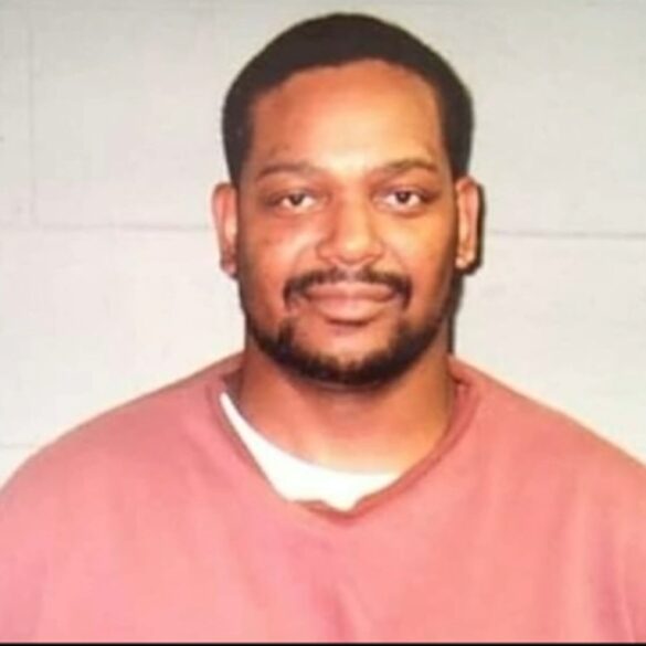 Philadelphia man on death row exonerated after nearly 30 years in prison