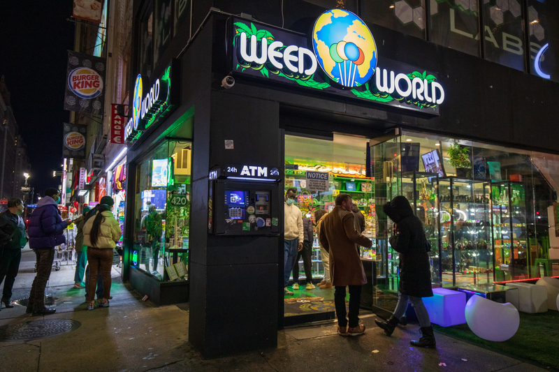Weed World as New York Pushes Record Number of Marijuana Dispensary Licenses