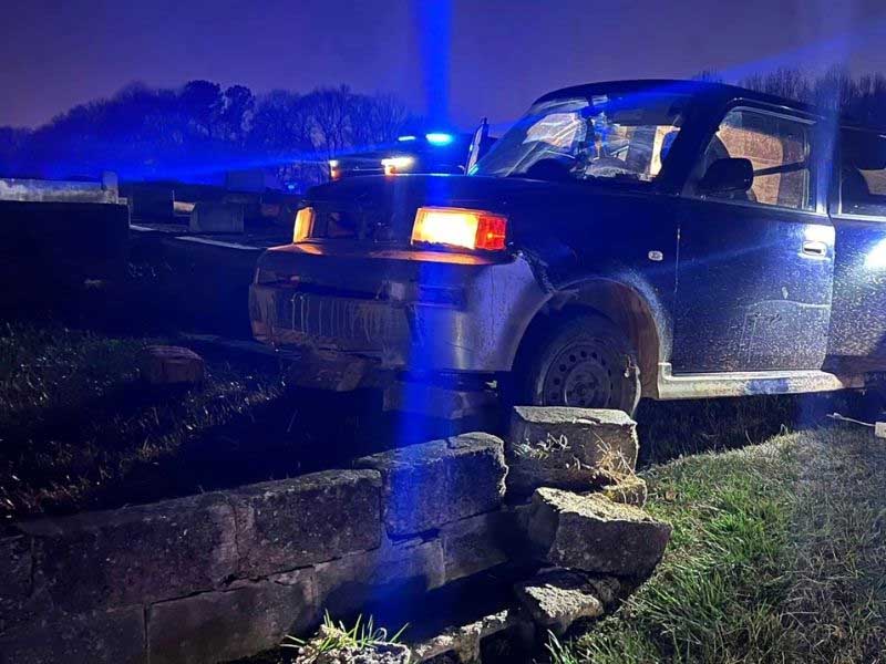 High-Speed Police Chase in Georgia Ends with Crash in Cemetery
