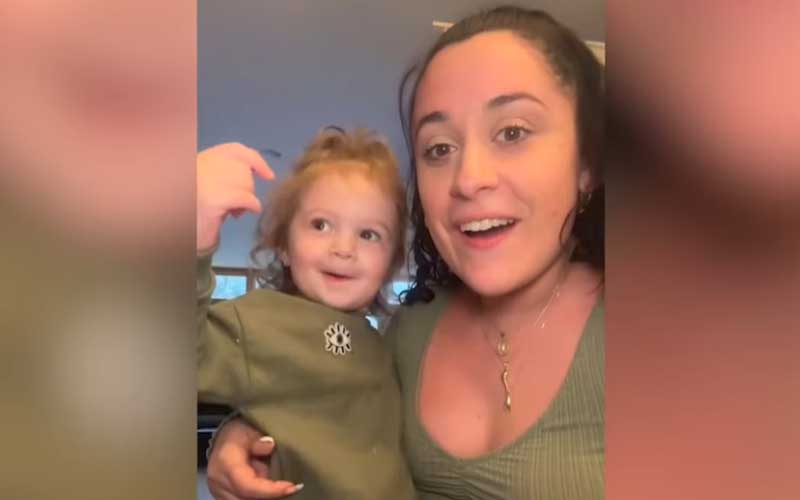 New Jersey Toddler 'Tawks' With Thick New York Accent Knows Her 'Cawfee'