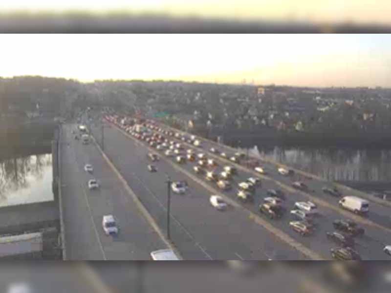 Traffic Incident Causes Delays on Route 3 East
