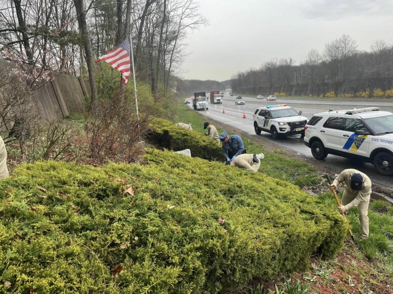 New jersey state troopers restore memorial for fallen trooper thomas hanratty - photo licensed by shore news network.