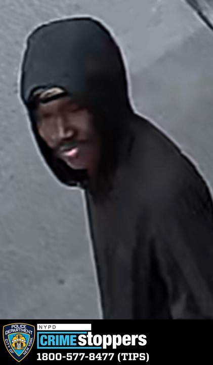 Police Seek Fugitive Wanted in Indecent Exposure Incident in New York City Police Seek Fugitive Wanted in Indecent Exposure Incident in New York City