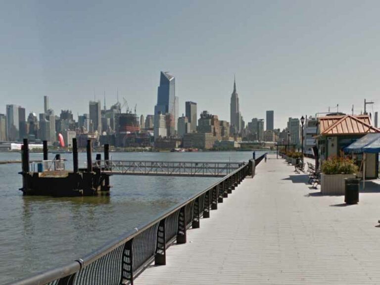 Cornicopia cruise line terminal