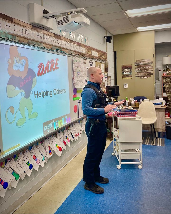 Beachwood Elementary School Students D.A.R.E. Program A Success
