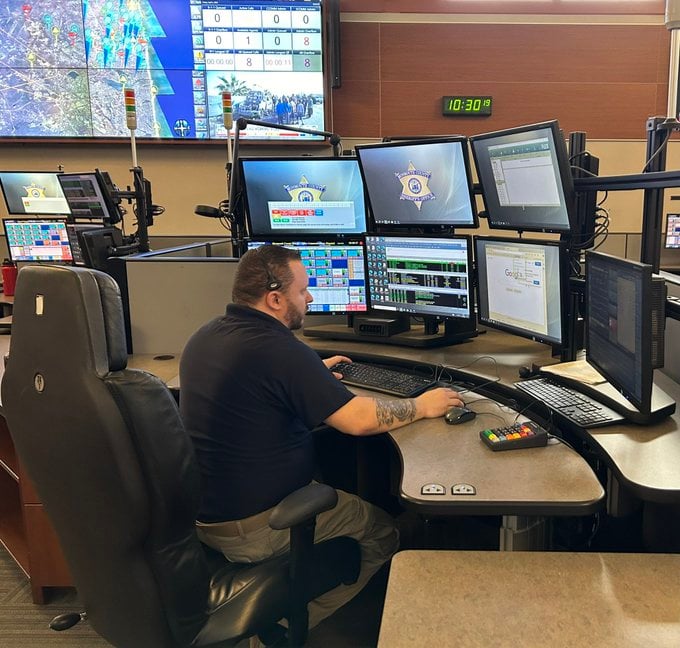 New Jersey Cops Say Don't Call 911 After Earthquake Unless You Have An Emergency