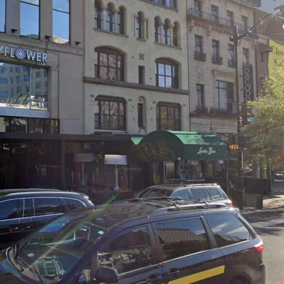 Man kicked out of d. C. Night club returns to shoot six just blocks from white house - photo licensed by shore news network.