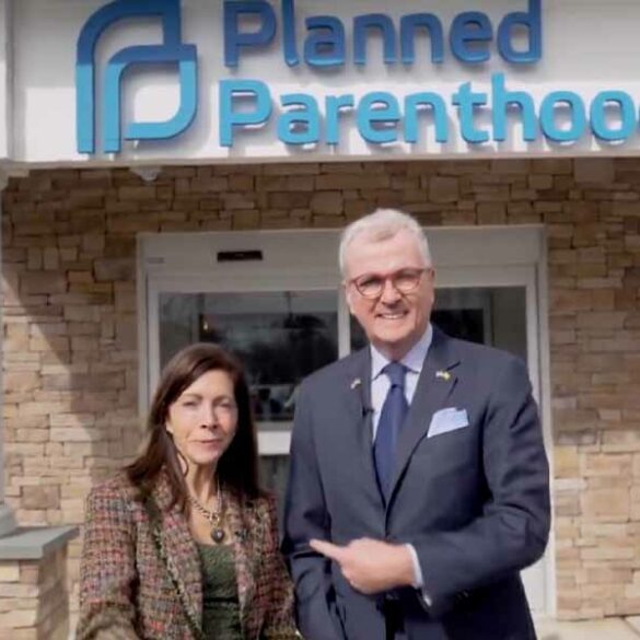 Governor murphy, wife tammy visit new taxpayer supported planned parenthood center - photo licensed by shore news network.