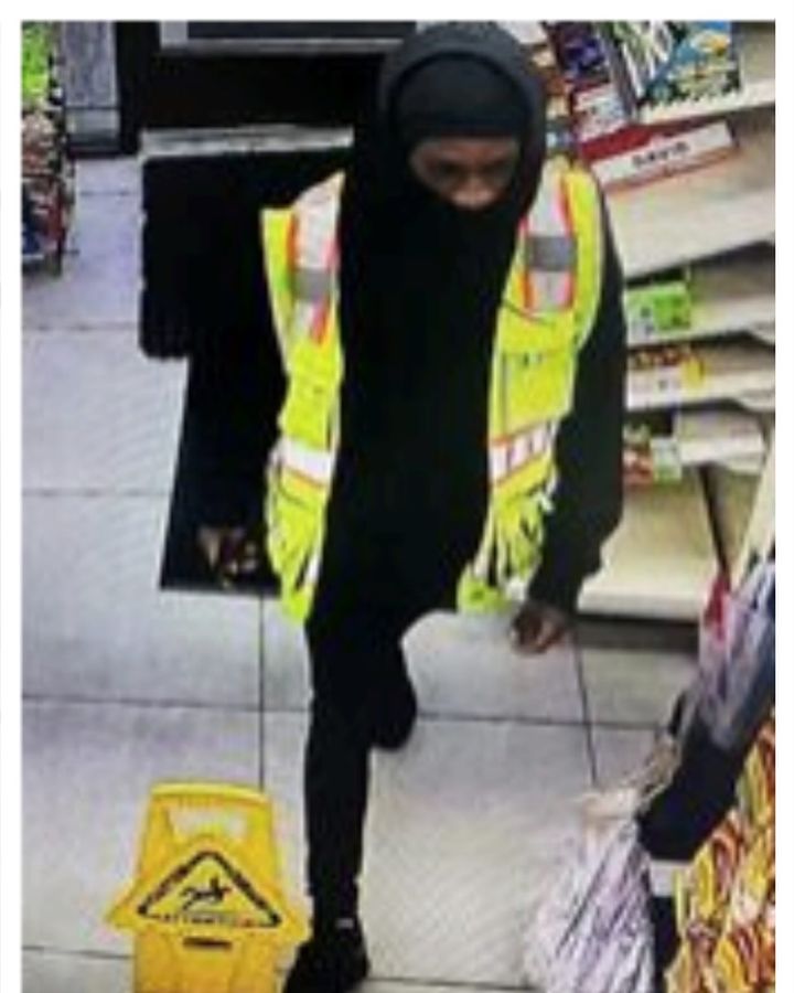 Newark Police Investigating Bus Stop Robbery