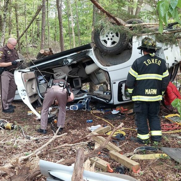Firefighters free pinned occupant after collision in nanjemoy - photo licensed by shore news network.