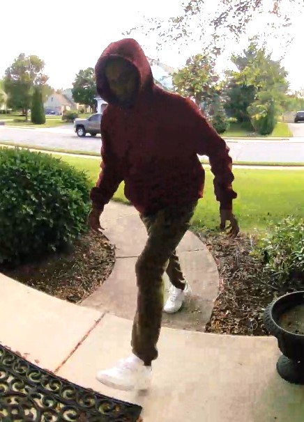 Pennsylvania Cops Searching for iPhone Porch Pirate