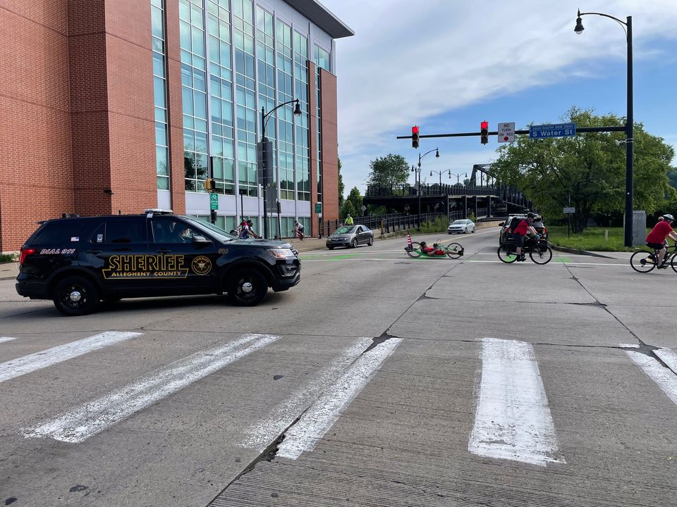 Allegheny County Sheriff Participates in Veteran Memorial Bike Tour