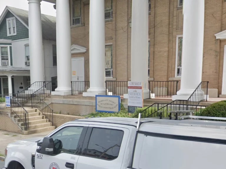 Why there so many cops at the old banner school? Here's what's happening - photo licensed by shore news network.