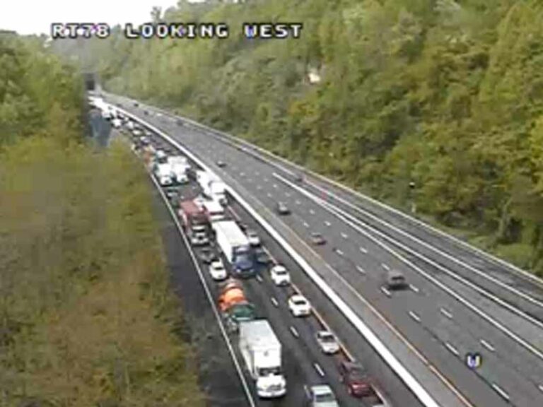 Tractor trailer fire disrupts traffic on i-78 in summit - photo licensed by shore news network.