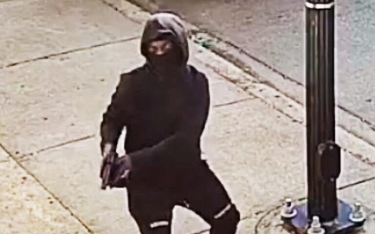 Chicago police seek suspects in cottage grove avenue murder - photo licensed by shore news network.