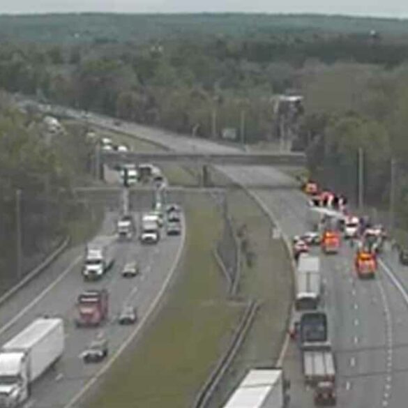 New jersey traffic alert: overturned tractor trailer shuts down i-78 during evening rush - photo licensed by shore news network.