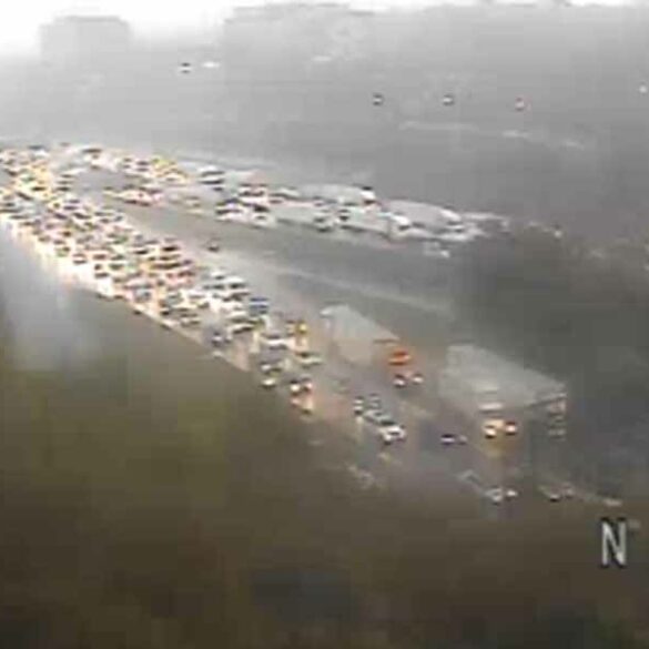 Traffic update: disabled tractor trailer on george washington bridge - photo licensed by shore news network.