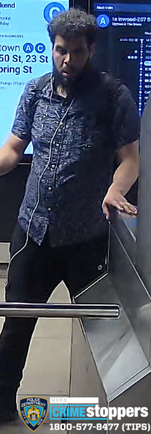 Flasher Sought After Show at Columbus Avenue Subway Station Flasher Sought After Show at Columbus Avenue Subway Station