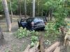 Suspect flees police after crashing through neighborhood at high speed