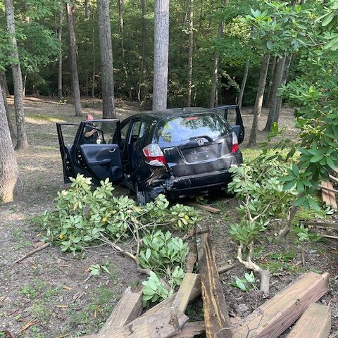 Suspect flees police after crashing through neighborhood at high speed - photo licensed by shore news network.