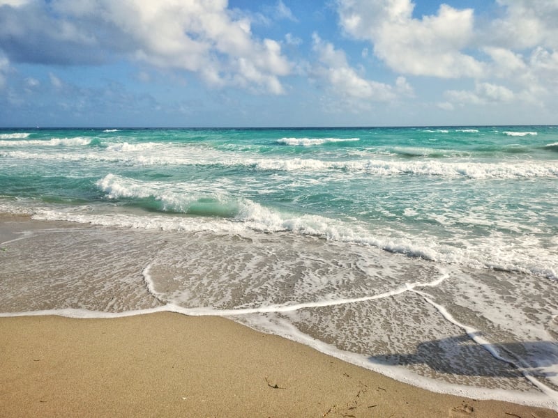 Why Is The Atlantic Ocean So Blue At The Jersey Shore This Year?