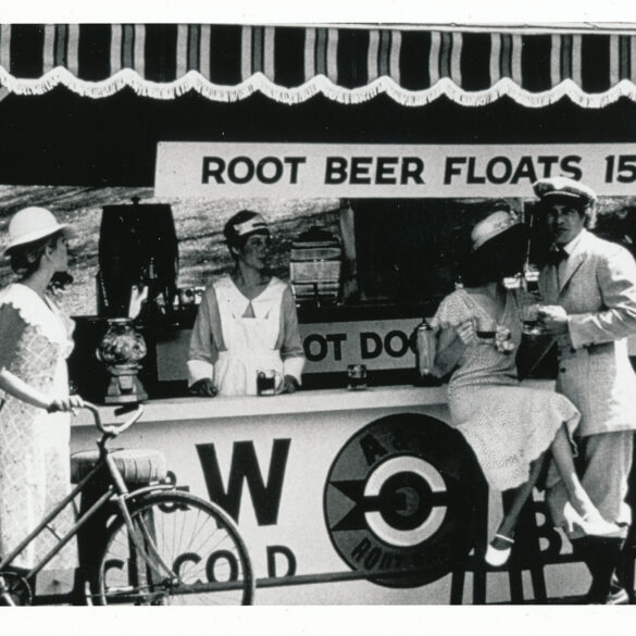 Root beer inspired chain giving anyone over 100 free root beer for life - photo licensed by shore news network.