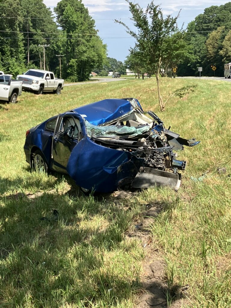 Deadly crash reported sunday morning in gloucester county - photo licensed by shore news network.