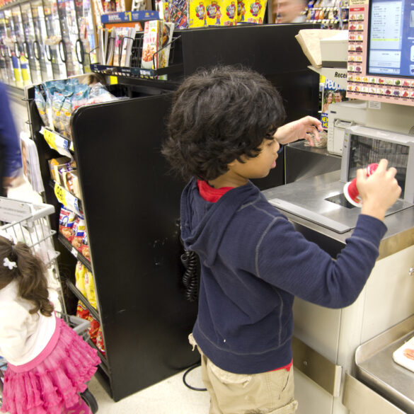 New bill challenges phil murphy's single-use bag ban in new jersey - photo licensed by shore news network.