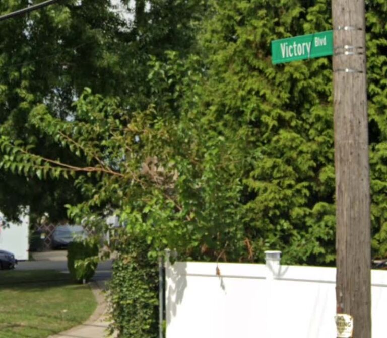 Motorcyclist critically injured in hit-and-run on victory boulevard - photo licensed by shore news network.